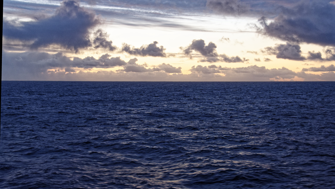 20191217 073202•Lisbon-Medeira•Atlantic Ocean•Portugal